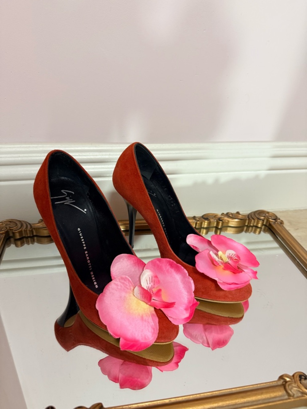 Up-cycled Orchid flowers Giuseppe Zanotti suede pumps Shoes 5 35 Embellished